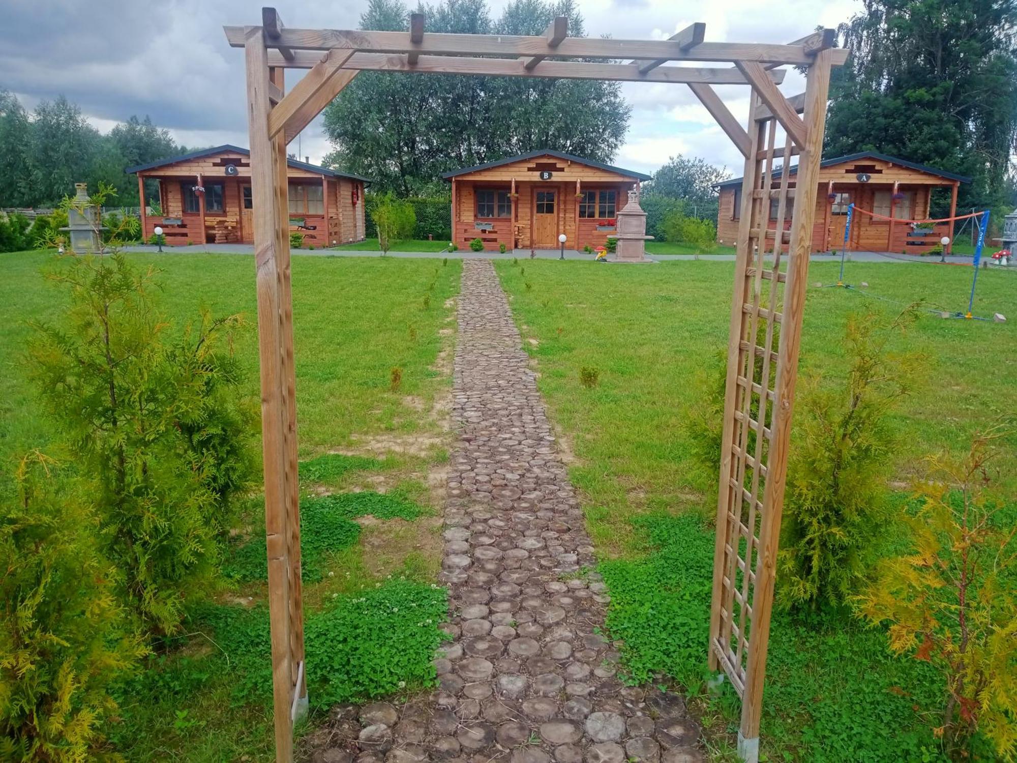 Domki Nad Stawem Стеґна Екстер'єр фото
